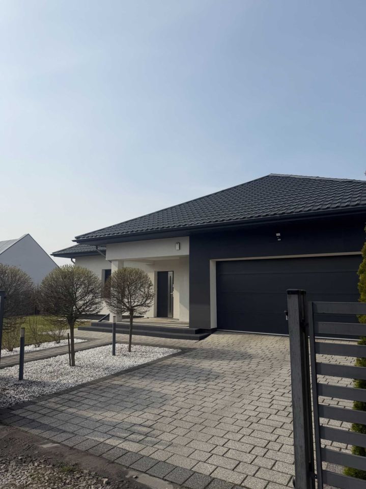 dom wolnostojący Bronisławów. Zdjęcie 7