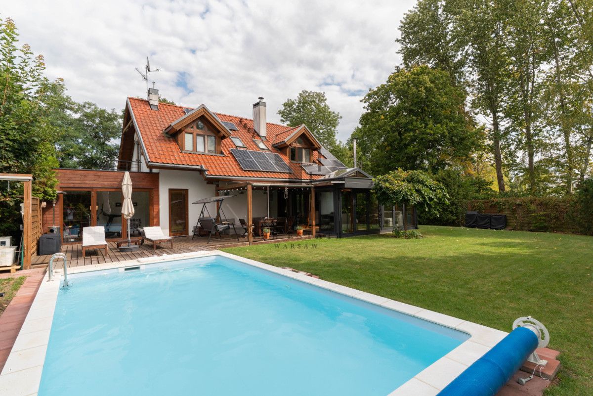 dom wolnostojący, 7 pokoi Ustanów, ul. Środkowa