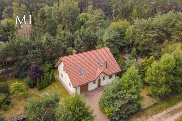 dom wolnostojący, 4 pokoje Nowy Świat. Zdjęcie 2