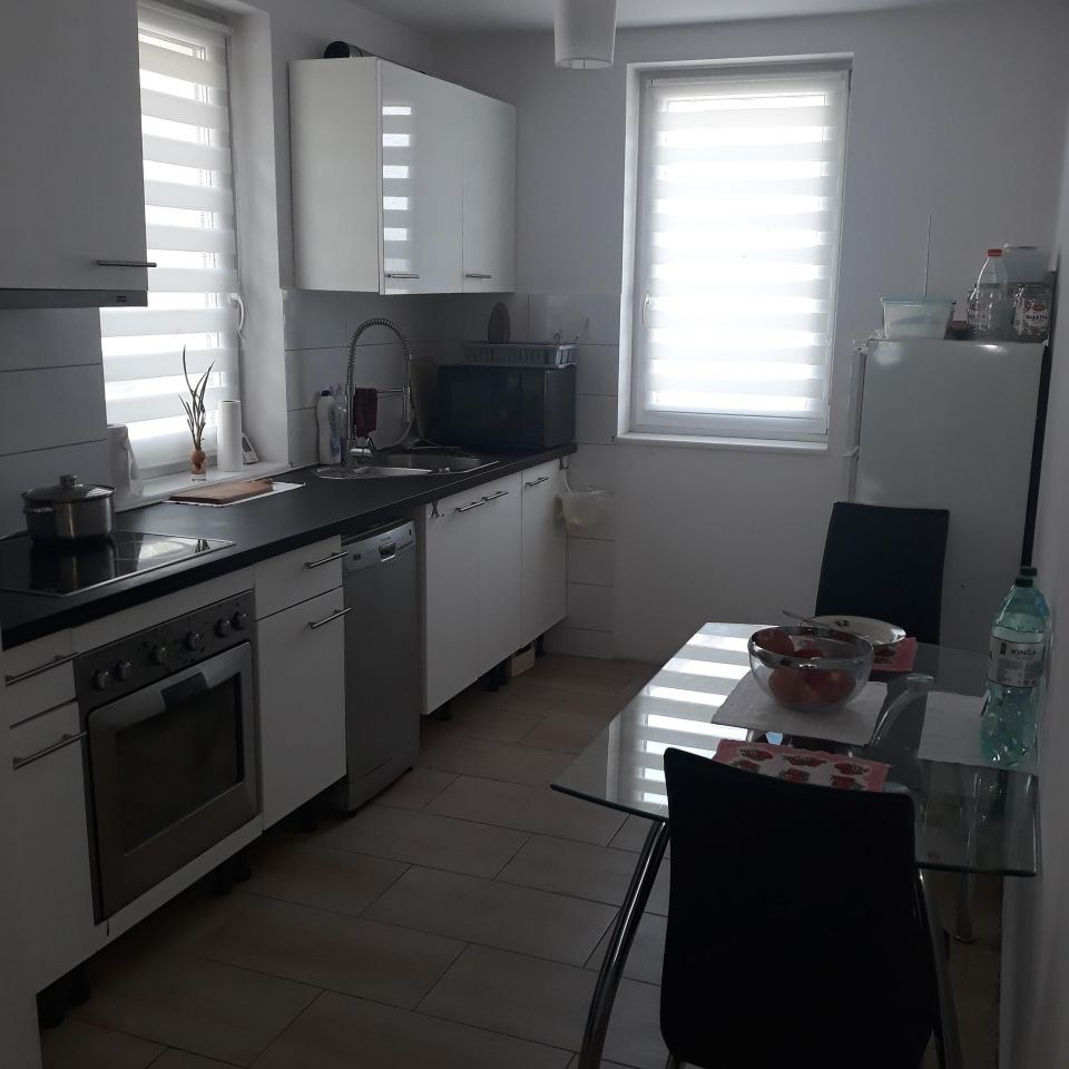 dom wolnostojący, 5 pokoi Lniska. Zdjęcie 4