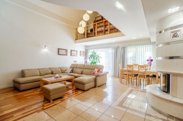 dom, 6 pokoi Kraków Bieżanów, ul. Kameliowa. Zdjęcie 12