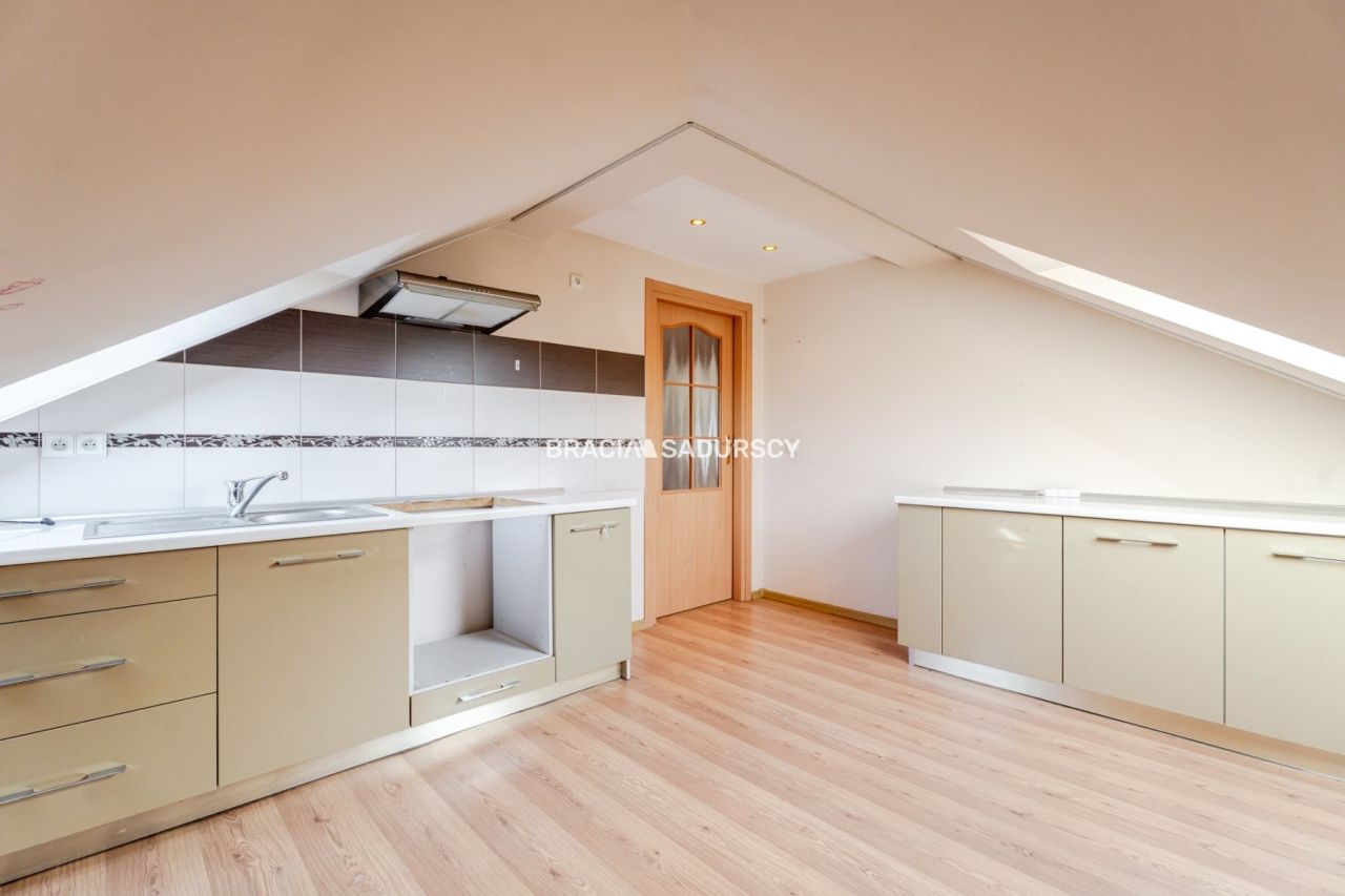 dom wolnostojący, 7 pokoi Skawina, ul. Wojska Polskiego. Zdjęcie 28