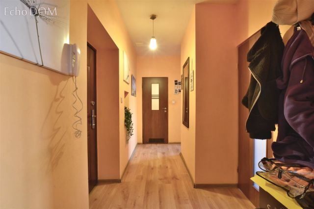 Mieszkanie 2-pokojowe Kraków Nowa Huta, os. Teatralne. Zdjęcie 1