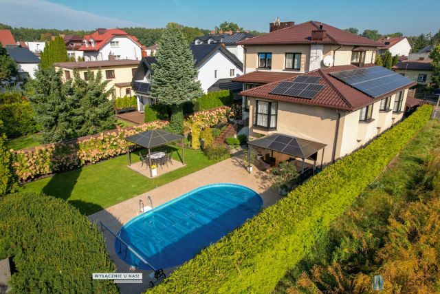 dom wolnostojący, 7 pokoi Warszawa Targówek, ul. Kolejarska. Zdjęcie 1