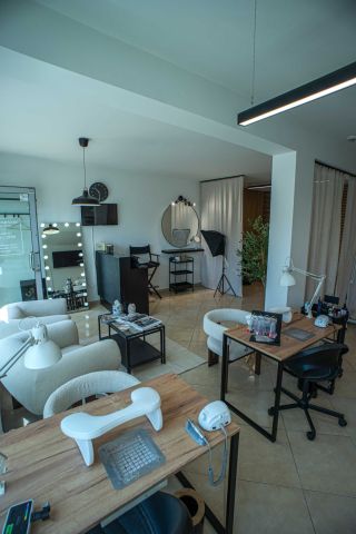 Lokal Warszawa Śródmieście, al. Jana Pawła II. Zdjęcie 1