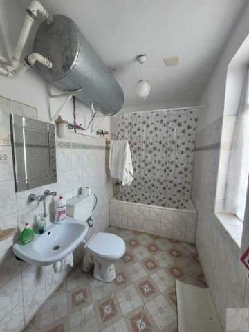 dom wolnostojący, 2 pokoje Horyniec-Zdrój. Zdjęcie 4