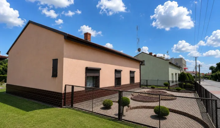 dom wolnostojący, 5 pokoi Wieruszów, ul. Teklinowska