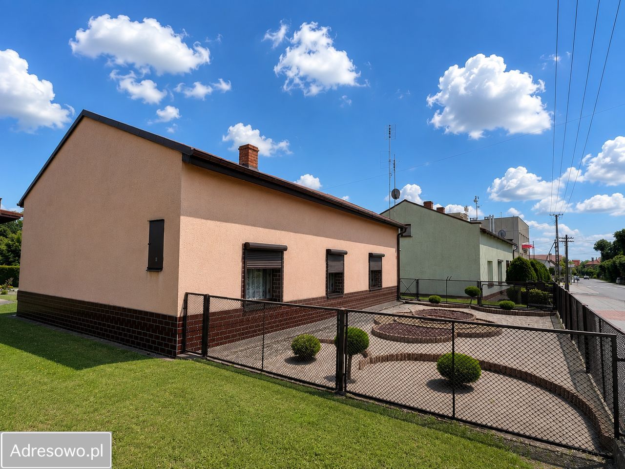 dom wolnostojący, 5 pokoi Wieruszów, ul. Teklinowska. Zdjęcie 1