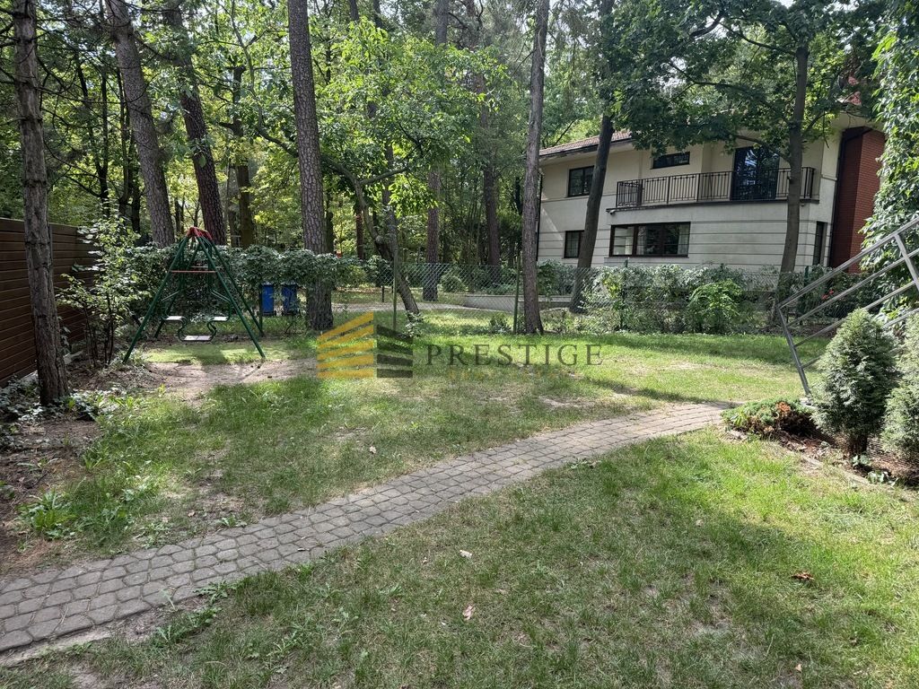 dom wolnostojący, 6 pokoi Milanówek. Zdjęcie 12