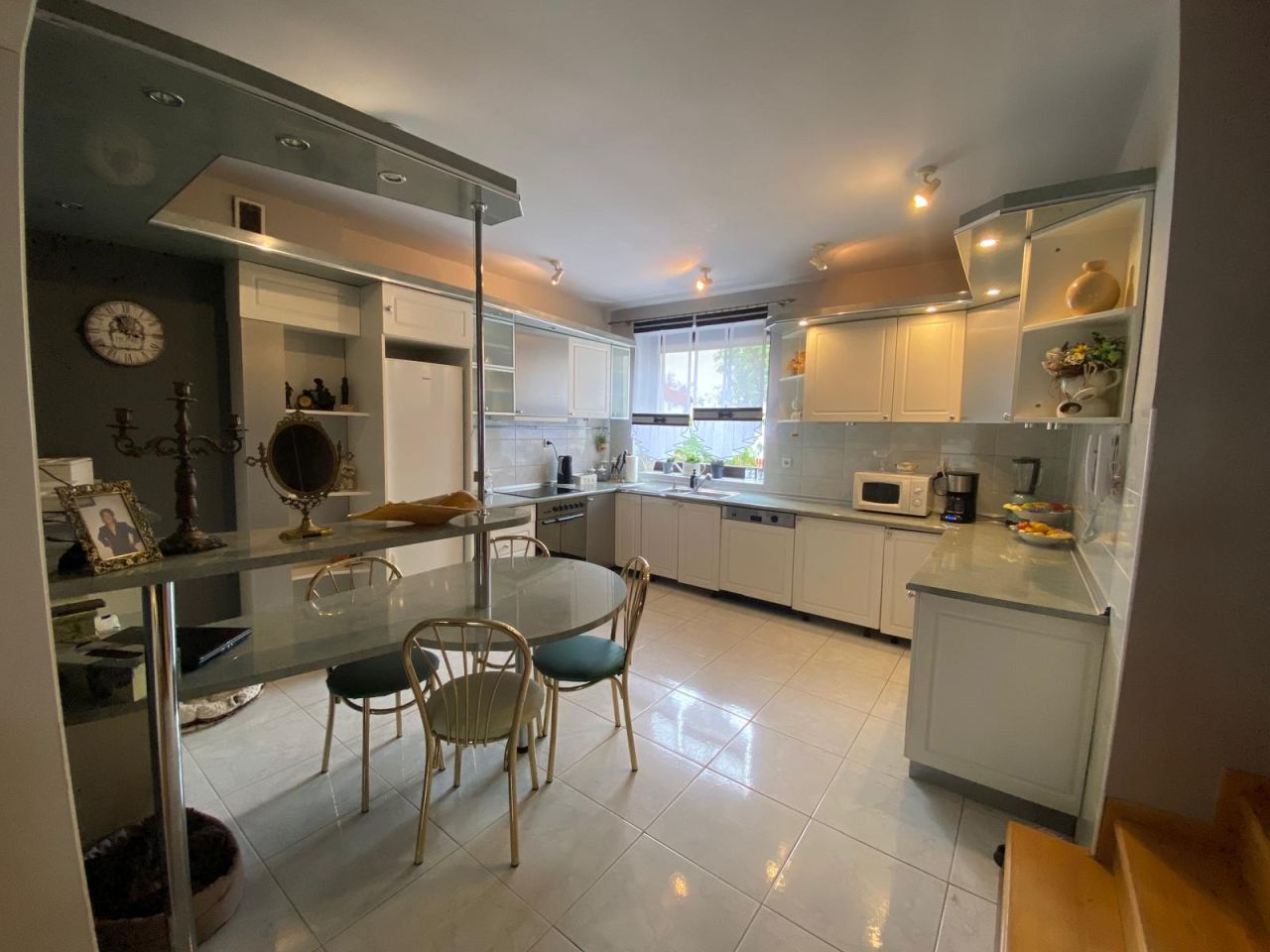 dom szeregowy, 7 pokoi Częstochowa Tysiąclecie, ul. Obrońców Poczty Gdańskiej. Zdjęcie 9