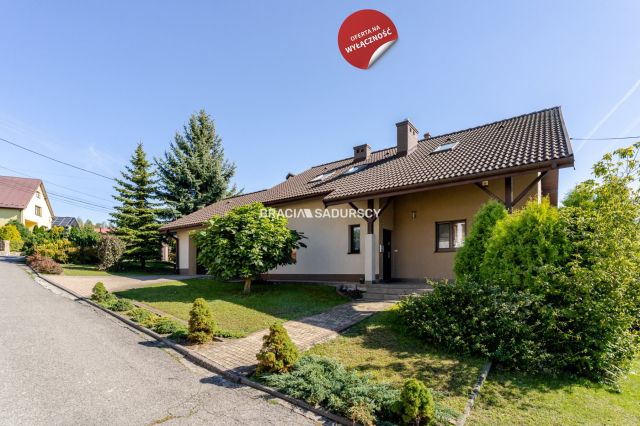 dom wolnostojący, 6 pokoi Brzesko, ul. Łąkowa. Zdjęcie 1