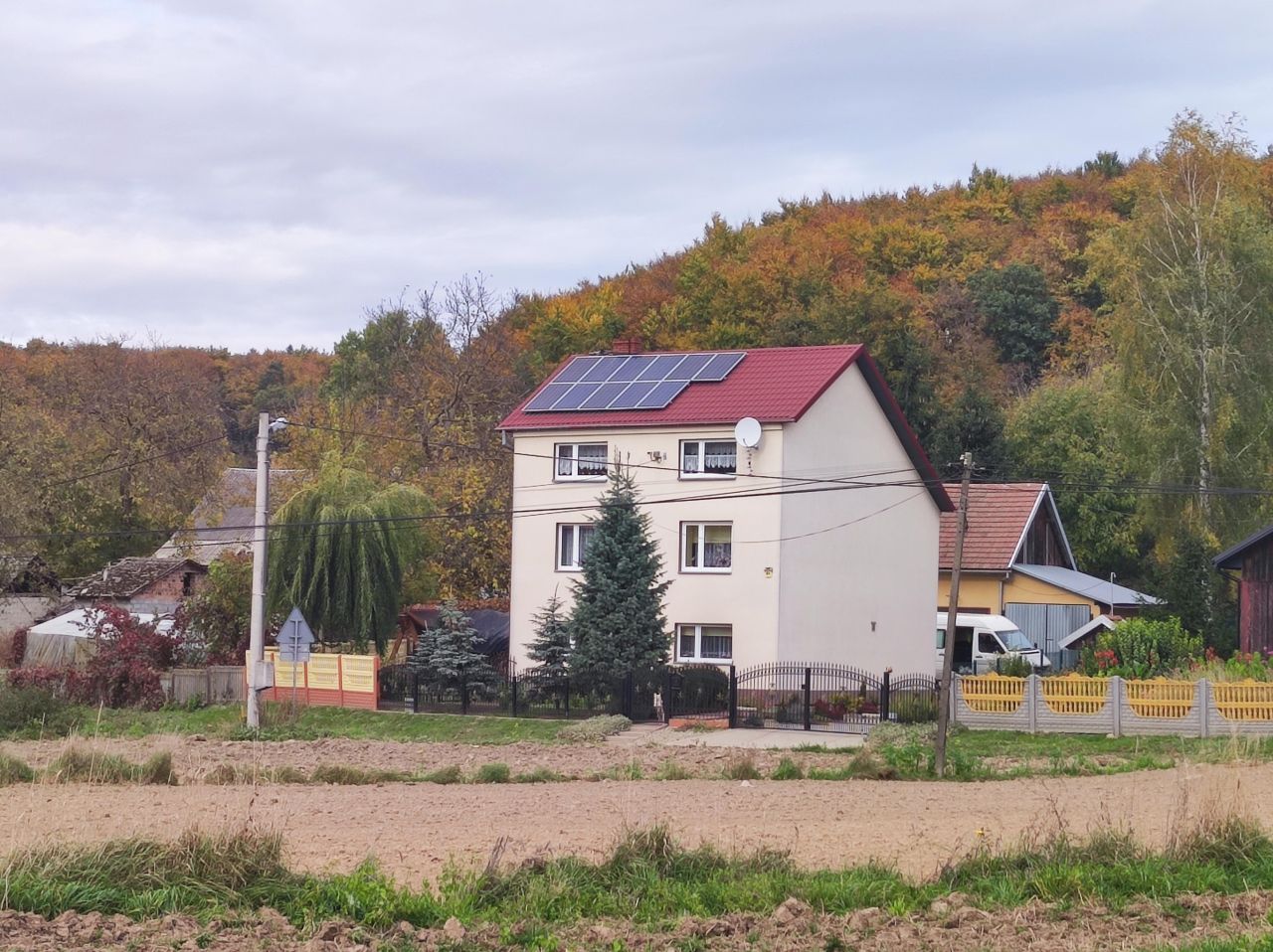 dom wolnostojący, 7 pokoi Kostrzeszyn Odrzywół. Zdjęcie 1