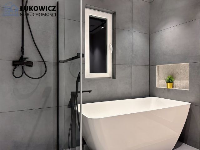 dom wolnostojący, 4 pokoje Pisarzowice. Zdjęcie 14