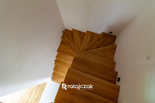 bliźniak, 5 pokoi Warzenko. Zdjęcie 9