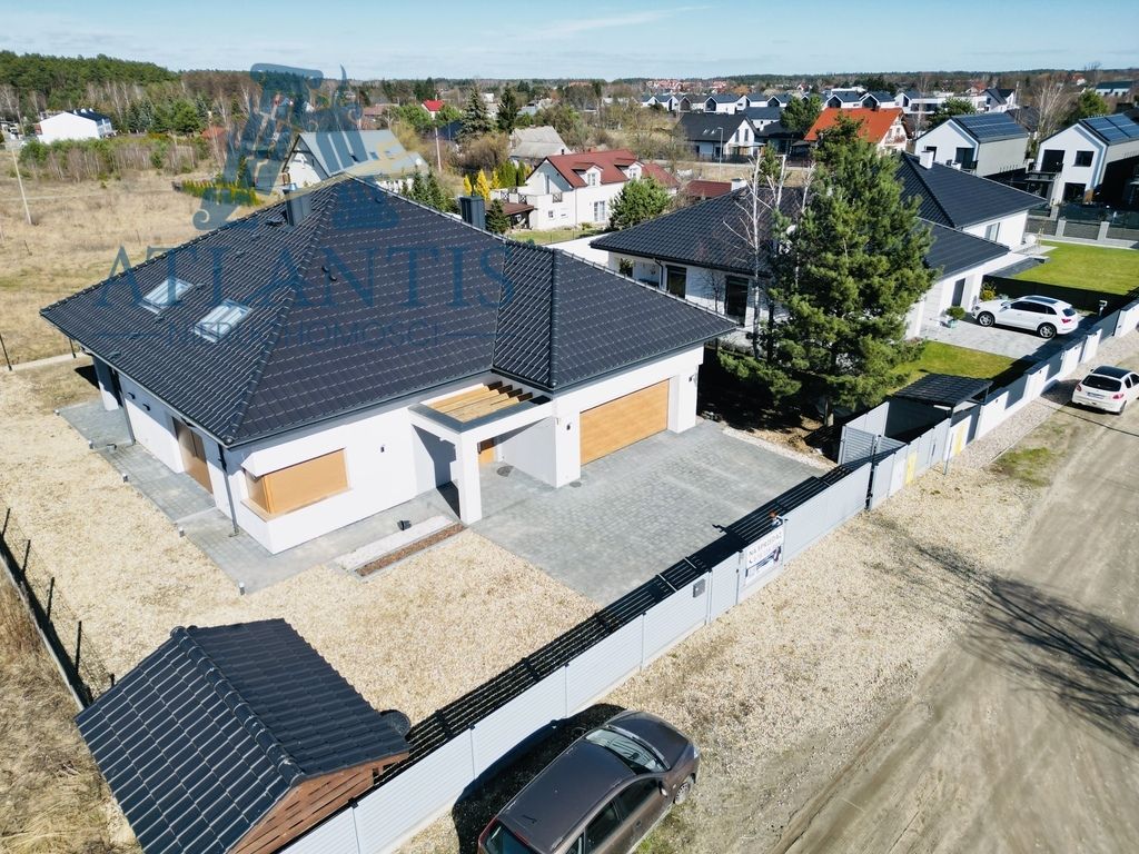 dom wolnostojący, 7 pokoi Niemcz, ul. Krabowa. Zdjęcie 3