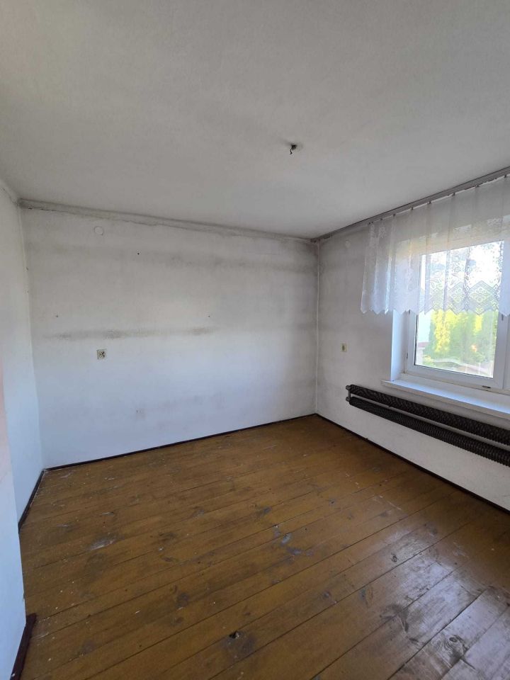 dom wolnostojący, 5 pokoi Łazy. Zdjęcie 2