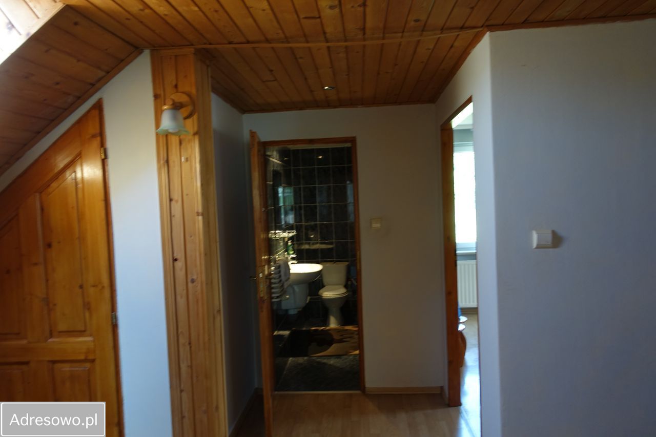 dom wolnostojący, 4 pokoje Rożnowa. Zdjęcie 10