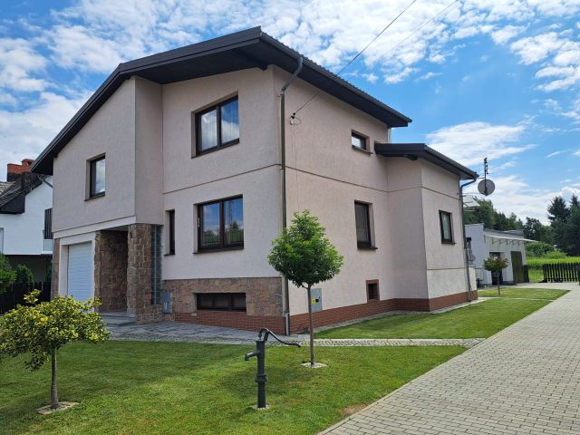 dom wolnostojący, 6 pokoi Wołów, ul. Słowicza. Zdjęcie 1