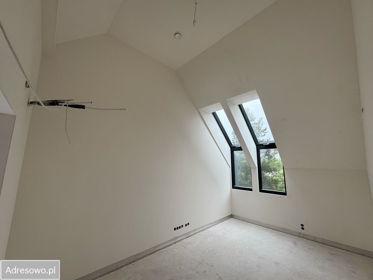 dom wolnostojący, 7 pokoi Rusiec. Zdjęcie 7