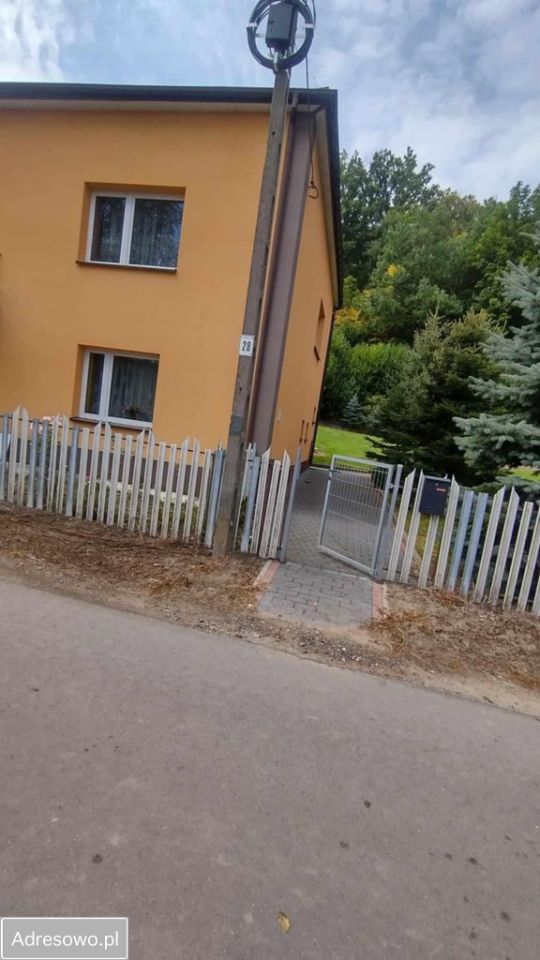 dom wolnostojący, 5 pokoi Chotcza Dolna. Zdjęcie 4