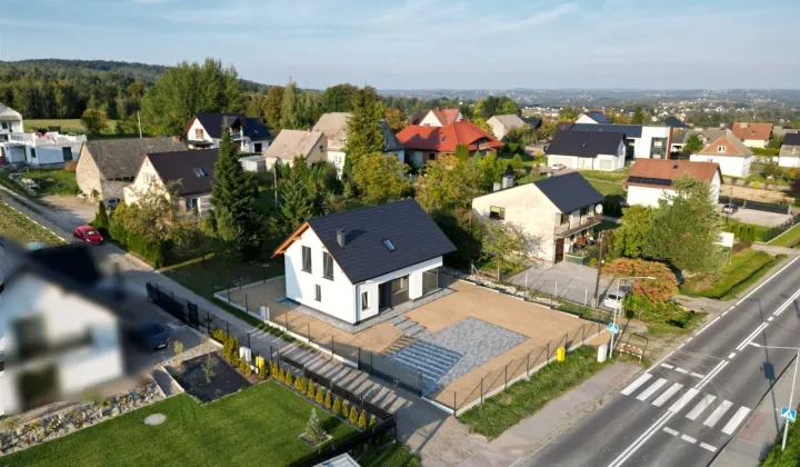 dom wolnostojący, 5 pokoi Jawornik, ul. Południowa