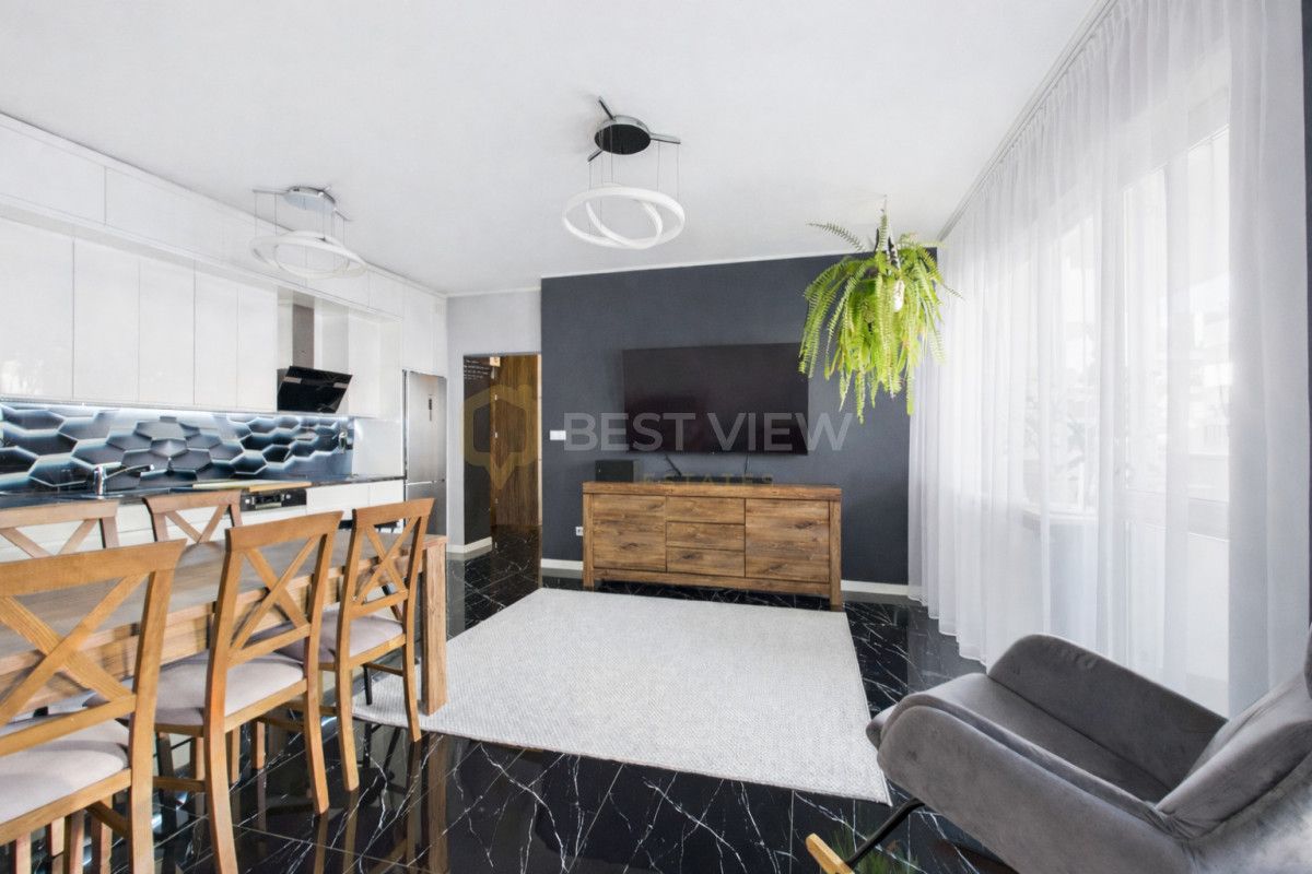 Mieszkanie 3-pokojowe Ząbki, ul. Powstańców. Zdjęcie 1