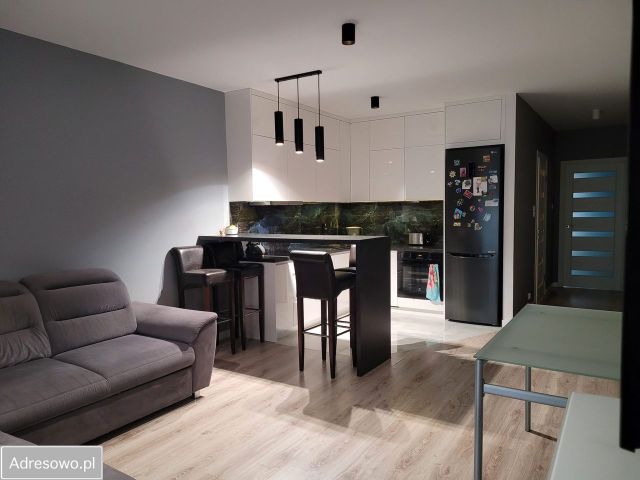 Mieszkanie 4-pokojowe Ząbki, ul. Christiana Andersena. Zdjęcie 1