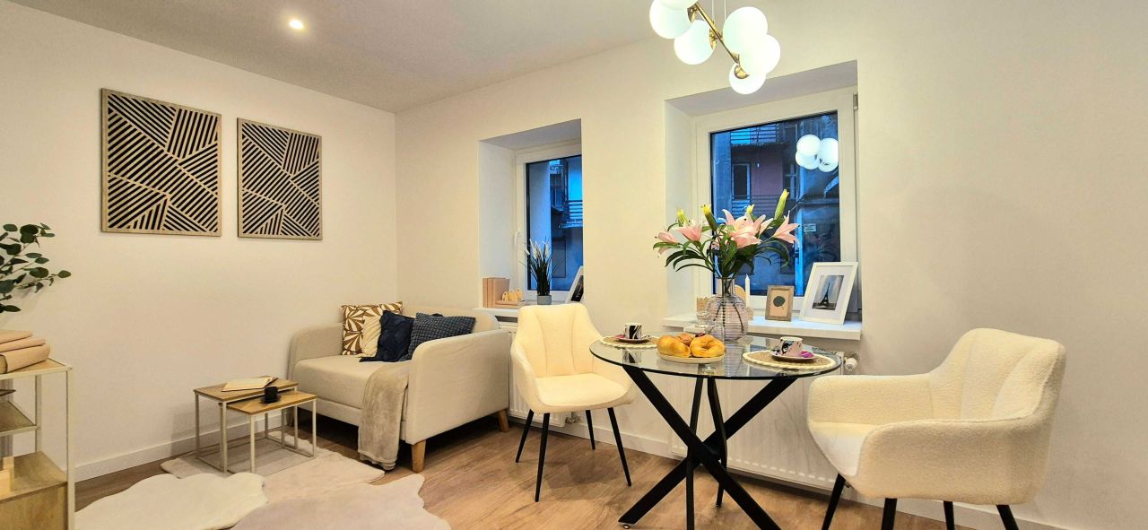 Mieszkanie 2-pokojowe Katowice Śródmieście, ul. Marii Skłodowskiej-Curie. Zdjęcie 1