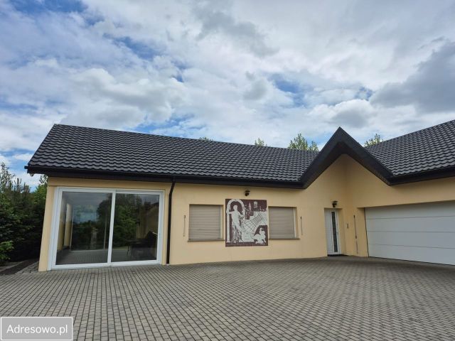 dom wolnostojący, 3 pokoje Kępno. Zdjęcie 1