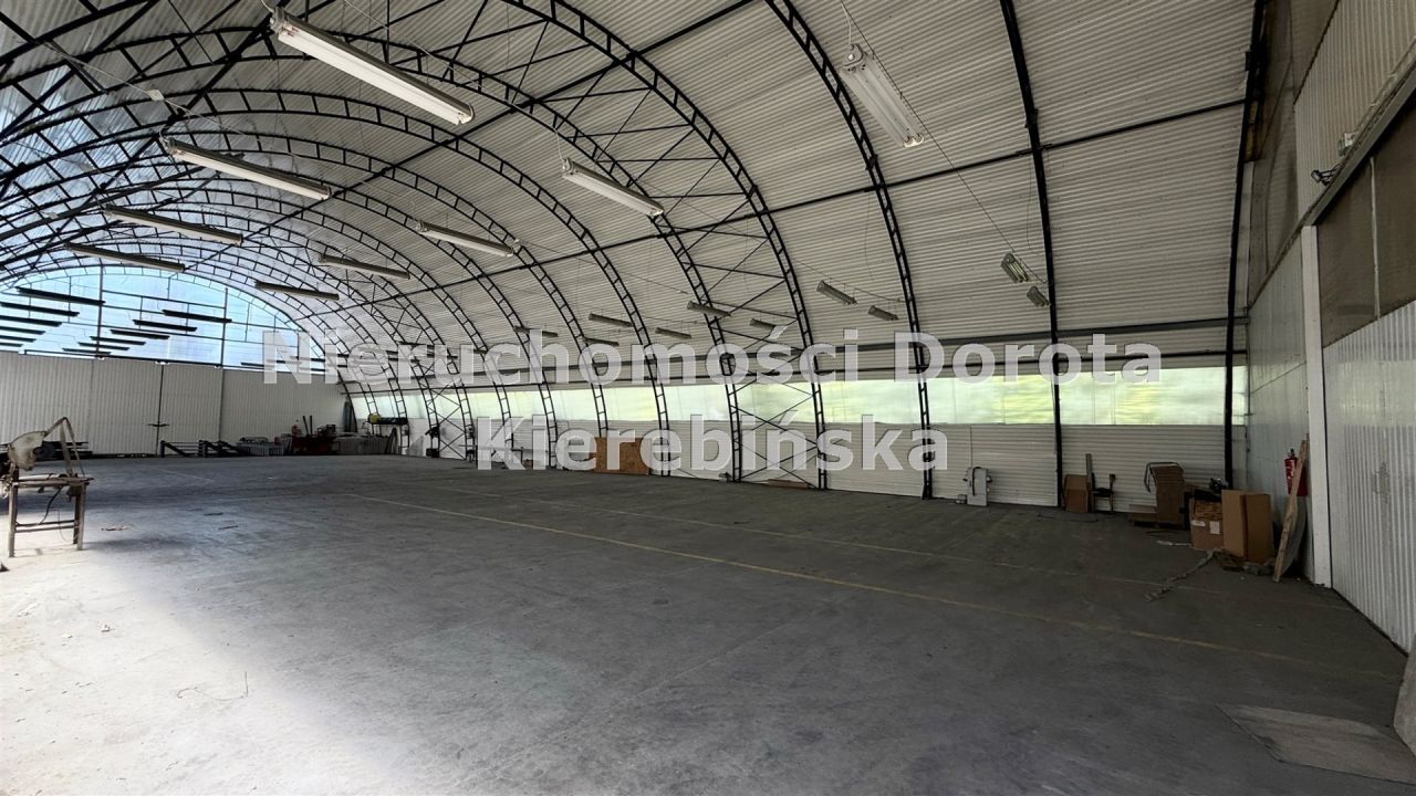 Hala/magazyn Ujazd. Zdjęcie 18