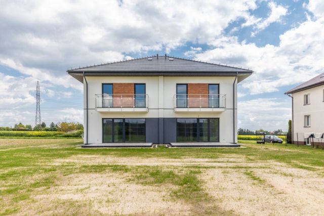 bliźniak, 5 pokoi Świdniczek. Zdjęcie 14