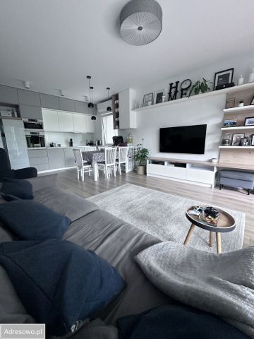 Mieszkanie 4-pokojowe Marki, ul. Jana Onufrego Zagłoby. Zdjęcie 1