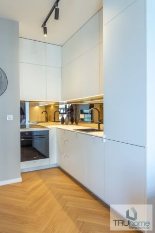 Mieszkanie 2-pokojowe Katowice Śródmieście, ul. Henryka Mikołaja Góreckiego. Zdjęcie 6