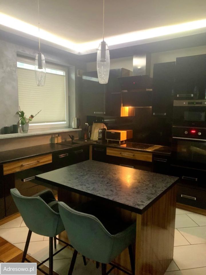 Mieszkanie 3-pokojowe Warszawa Gocław, ul. gen. Tadeusza Bora-Komorowskiego. Zdjęcie 2