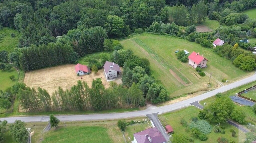 dom wolnostojący, 10 pokoi Łętownia. Zdjęcie 6