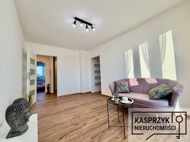 Mieszkanie 3-pokojowe Krosno, ul. Bohaterów Westerplatte. Zdjęcie 2