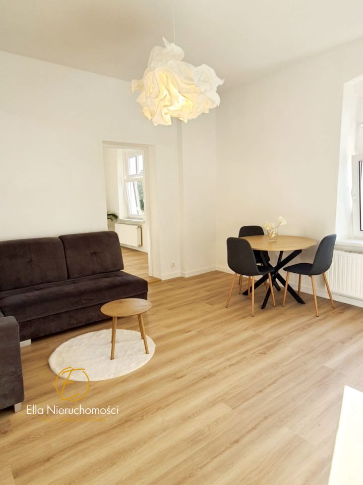 Mieszkanie 2-pokojowe Legnica Centrum, ul. Żołnierzy II Armii Wojska Polskiego. Zdjęcie 3