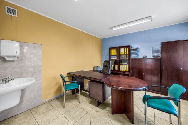 dom wolnostojący, 8 pokoi Kalisz, ul. Żwirki i Wigury. Zdjęcie 21