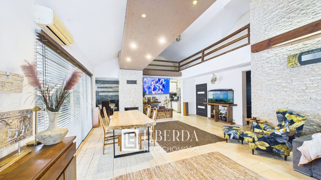 dom wolnostojący, 4 pokoje Motycz. Zdjęcie 1