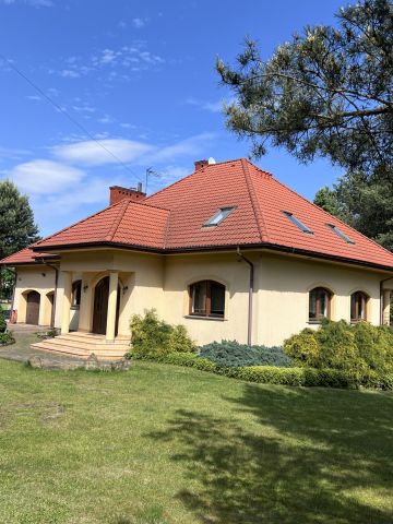 dom wolnostojący, 6 pokoi Starachowice, ul. Południowa. Zdjęcie 1