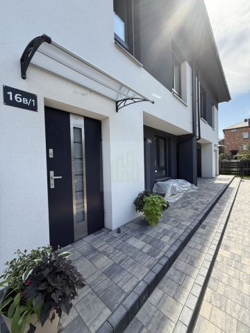 dom szeregowy, 3 pokoje Radzymin, ul. gen. Józefa Hallera. Zdjęcie 2