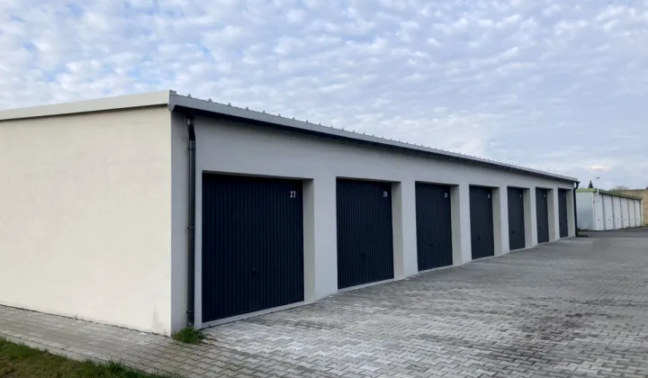 Garaż/miejsce parkingowe Gniezno Tysiąclecie, ul. bp. Antoniego Laubitza