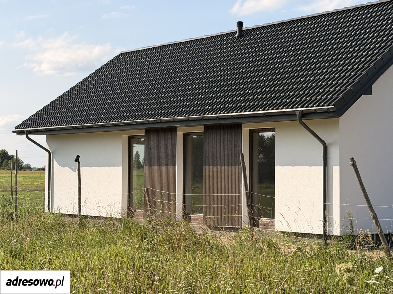 dom wolnostojący, 3 pokoje Lipiny. Zdjęcie 2