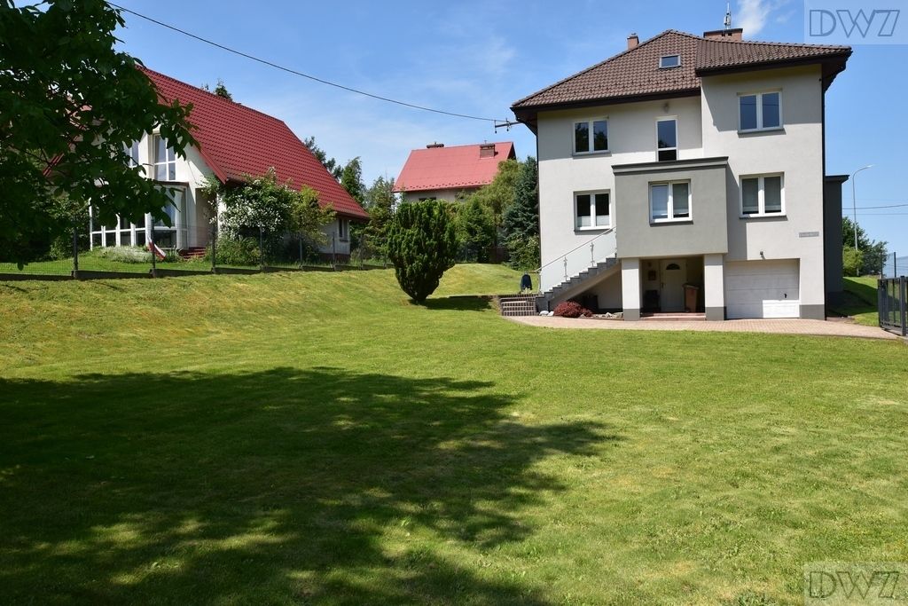 dom wolnostojący, 6 pokoi Bochnia, ul. Łychów