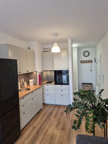 Mieszkanie 2-pokojowe Nowy Dwór Mazowiecki, ul. Dębowa. Zdjęcie 1