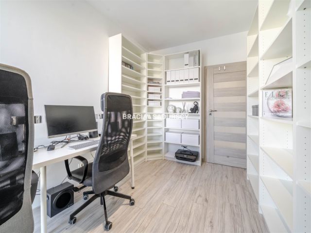 Mieszkanie 4-pokojowe Kraków Dębniki, ul. Czerwone Maki. Zdjęcie 13