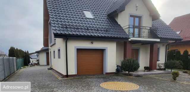 dom wolnostojący, 5 pokoi Różyny, ul. Klonowa. Zdjęcie 1