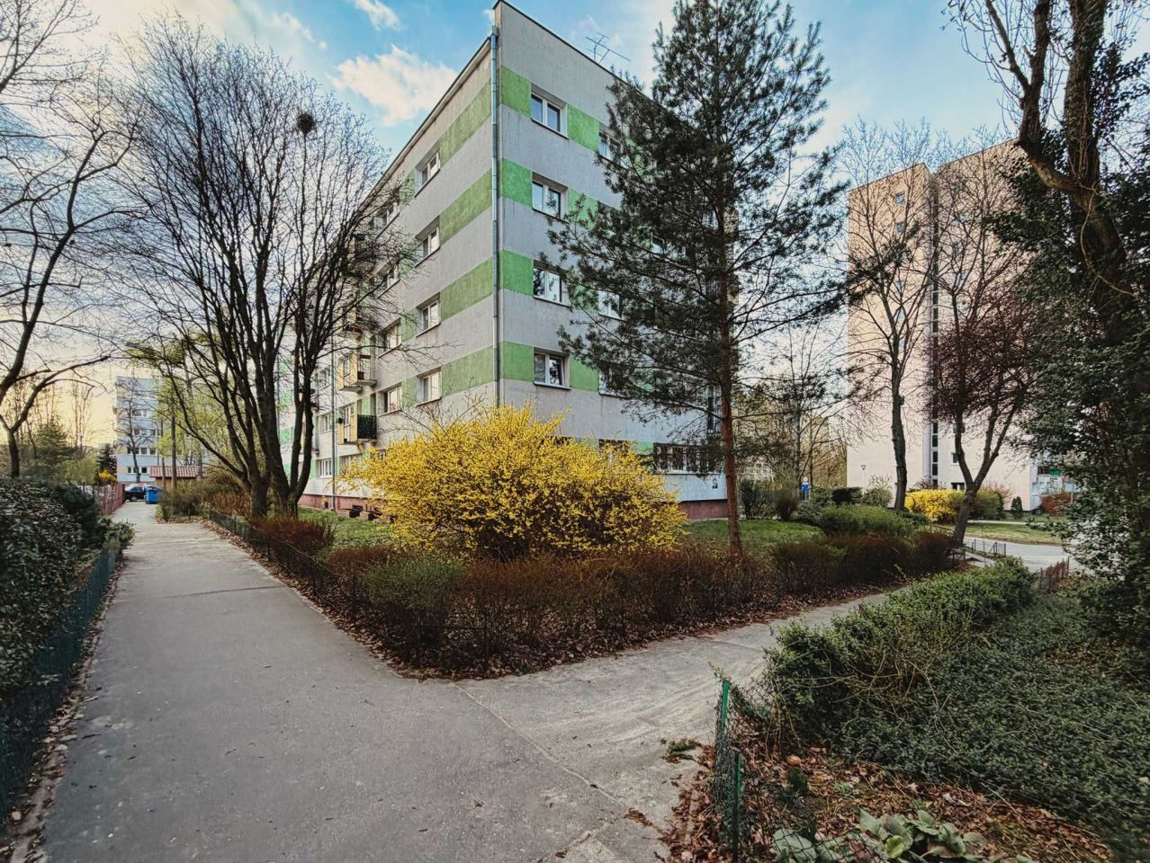 Mieszkanie 3-pokojowe Warszawa Bielany, ul. Jana Kochanowskiego. Zdjęcie 1