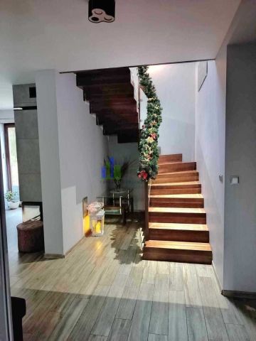 dom wolnostojący, 5 pokoi Chrząstawa Mała. Zdjęcie 7