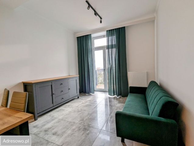 Mieszkanie 2-pokojowe Tarnowskie Góry Centrum, ul. Adama Mickiewicza. Zdjęcie 1